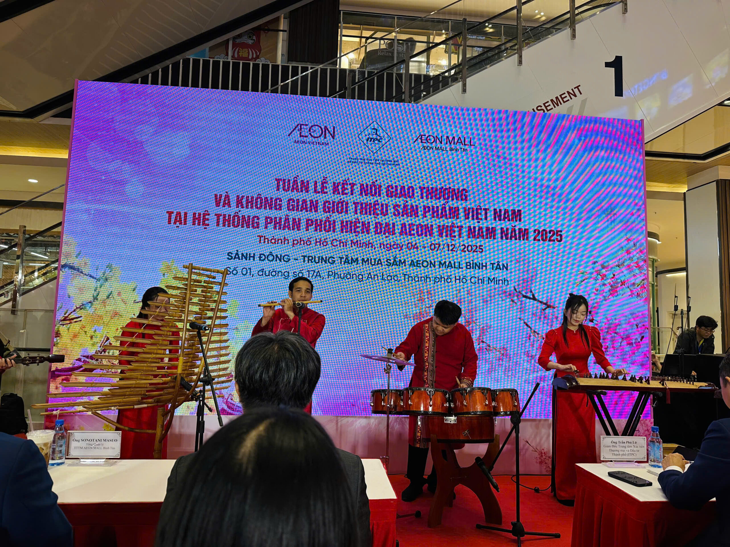 Chương trình khai mạc tại AEON Bình Tân